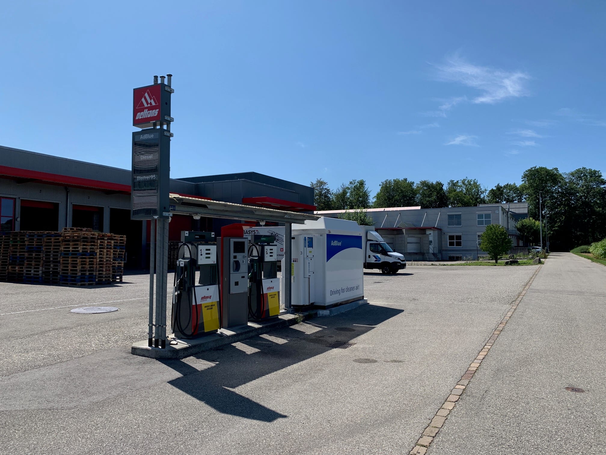 oeltrans Tankstelle Kirchberg
